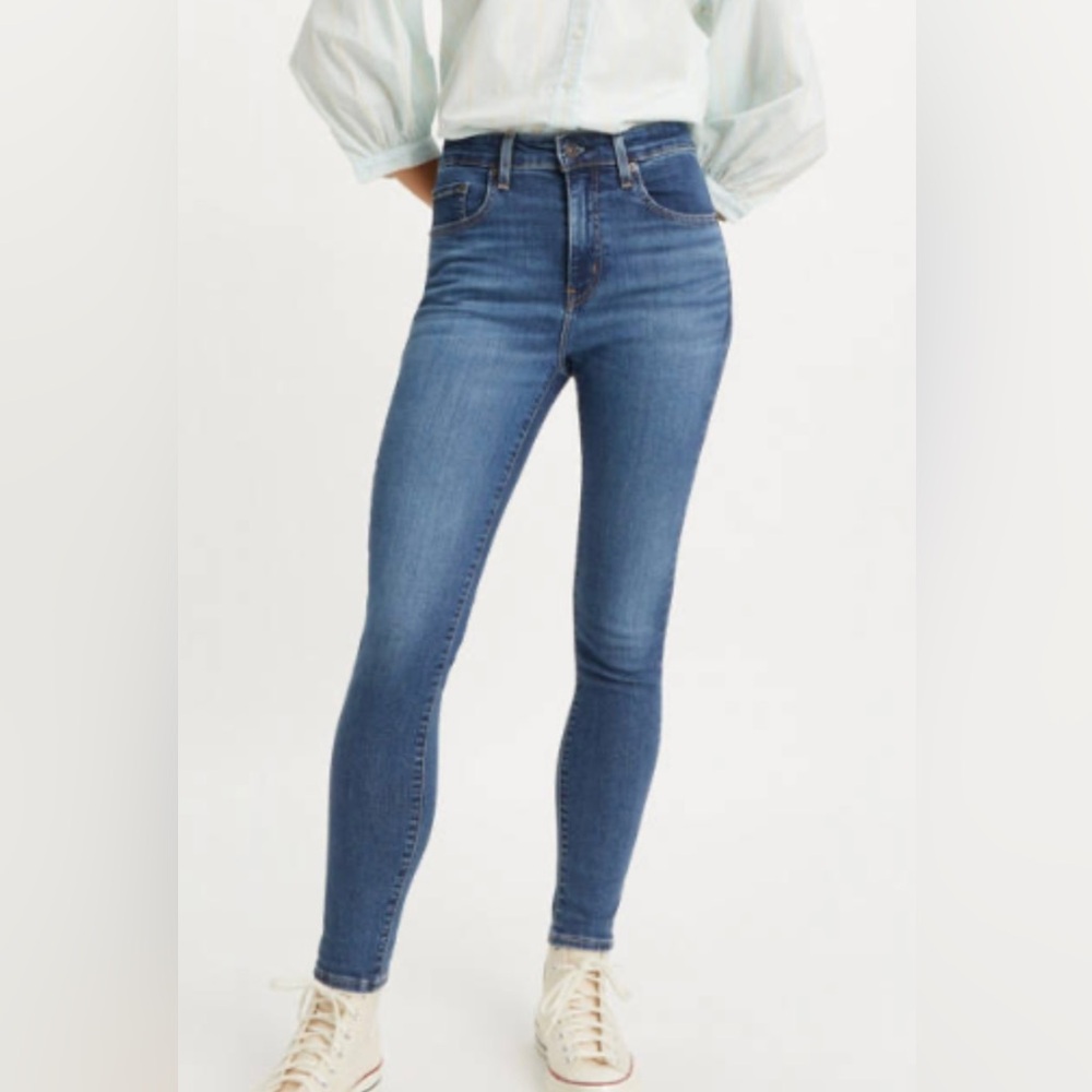 721 Levi’s jeans. Size 27